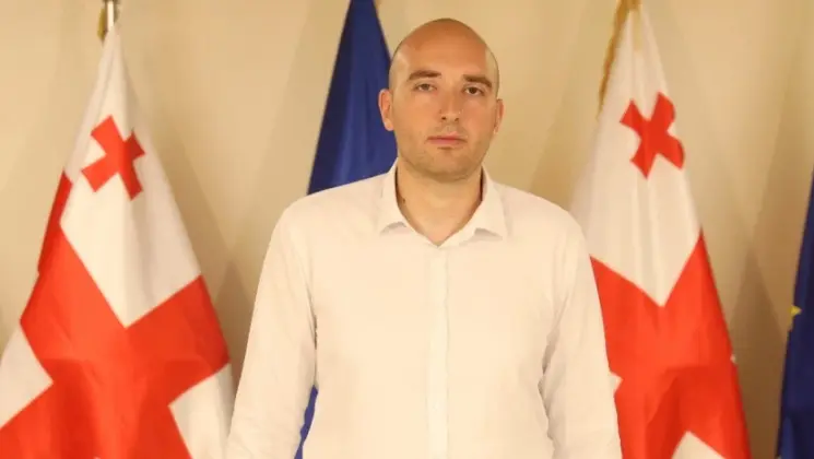 "პოლიტიკური პროცესი ასეთია, ხან აიწევა ადამიანის რეიტინგი, ხან დაიწევა" - ირაკლი ფავლენიშვილი მერცისა და მაკრონის რეიტინგზე