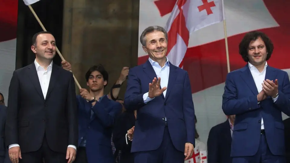 „თქვენ უკვე სააკაშვილის გზით დადიხართ“ - ღარიბაშვილი ყოფილ თანაგუნდელებს