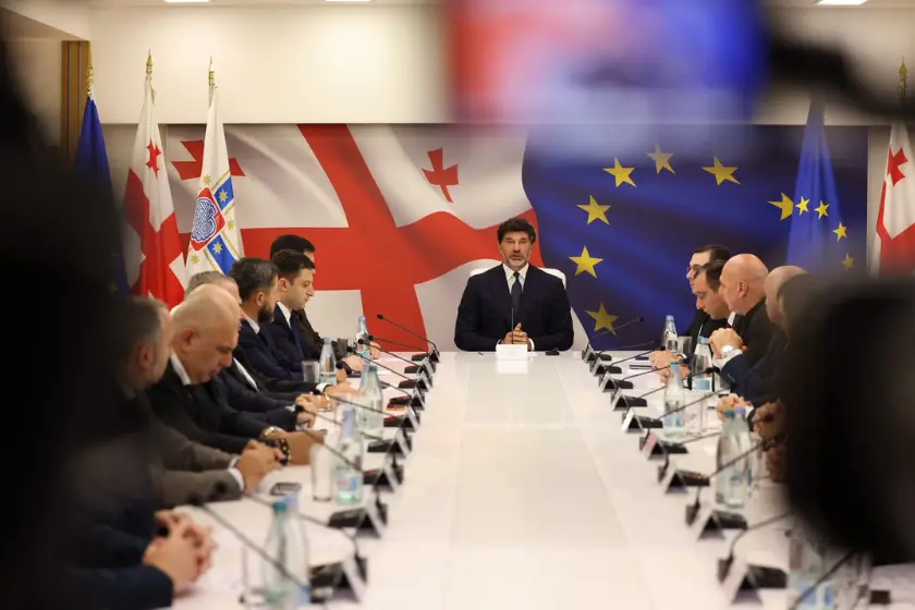 კახა კალაძე: “მივმართავთ ე.წ. დეზერტირების ბაზრის ადმინისტრაციას, უზრუნველყოს მოვაჭრეებისთვის გონივრული ვადა