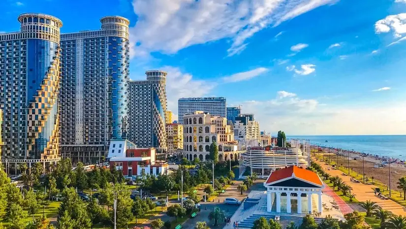 აგვისტოში ბათუმში 1235 ბინა გასხვისდა, კლება 4%-ია