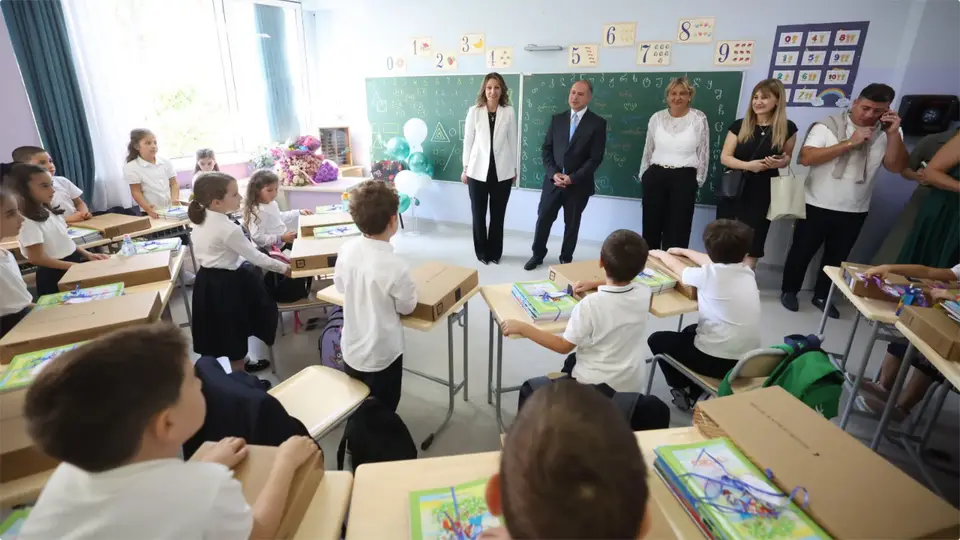 საჯარო სკოლების მასწავლებელთა ანაზღაურების წესში ცვლილებები შევიდა