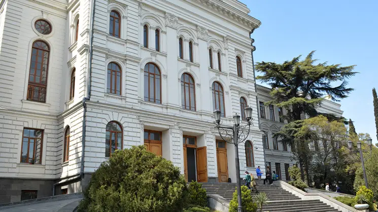 აბიტურიენტებისთვის მეორე შანსი - მეორადი ჩარიცხვები დღეიდან დაიწყო