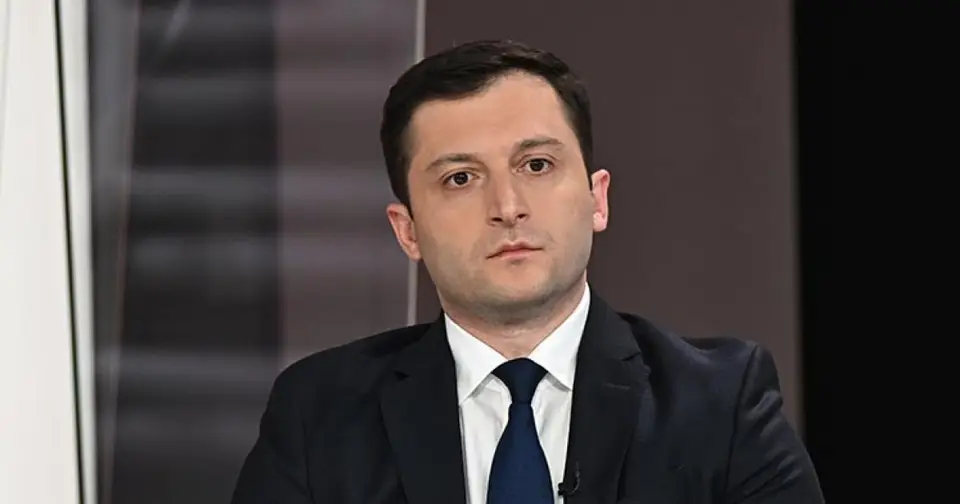 აბულაძე რძის პროდუქტის ამოღებაზე: ორშაბათიდან ჩვეული მენიუ დაუბრუნდება საბავშვო ბაღებს