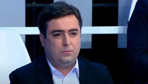 ნიკოლოზ მეტრეველი ანა წითლიძეს: როცა სხვას "მკვლელს" უწოდებ, სად არის მტკიცებულება და როგორ პასუხობ შენი პოლიტიკური ძალის ხელისუფლების პერიოდის მძიმე მემკვიდრეობას?