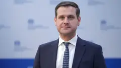 "შევთანხმდით გარკვეული სამუშაო ჯგუფების ჩამოყალიბებაზე, სადაც კონკრეტული მიმართულებებით ვიმუშავებთ - ეს შეეხება ვაჭრობის მიმართულების გაძლიერებას, საქართველოდან პროდუქტების ექსპორტის ხელშეწყობას ჩინეთის ბაზარზე" - გენადი არველაძე ჩინეთში ვიზიტზე