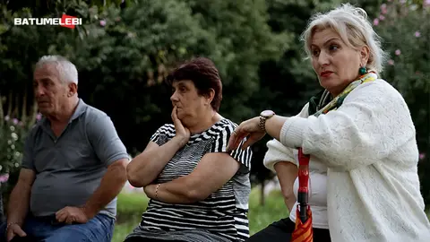 „სულ იმის ჯავრი მაქვს, აფხაზეთი და სამაჩაბლო არ გააჩუქონ“ – რეპორტაჟი აფხაზეთის ქუჩიდან