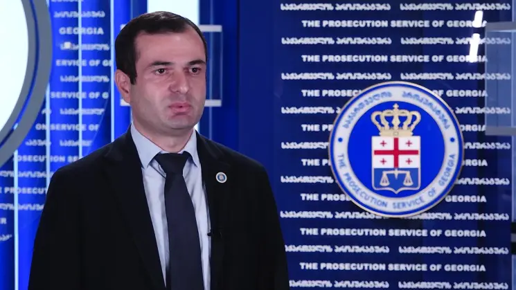 "ერთ-ერთი ბრალდებულის საცხოვრებელი სახლის ჩხრეკისას ამოღებულია საბრძოლო მასალა და ხელყუმბარა, ასევე ნივთები ტერორისტული ორგანიზაციის სიმბოლიკით" - პროკურორი