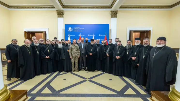თავდაცვის სამინისტროში სამხედრო მოძღვრის დღე აღნიშნეს