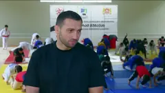 "ქართული ოცნების" ახალგაზრდული ორგანიზაციის შეხვედრაზე დაისვა საკითხი, რომ ლენტეხში ესაჭიროებოდათ სპორტული ინვენტარი, აქ მომავალი თაობა ვარჯიშობს, რომელიც მართლა ღირსეული მოქალაქეები უნდა იყვნენ - ვარლამ ლიპარტელიანი