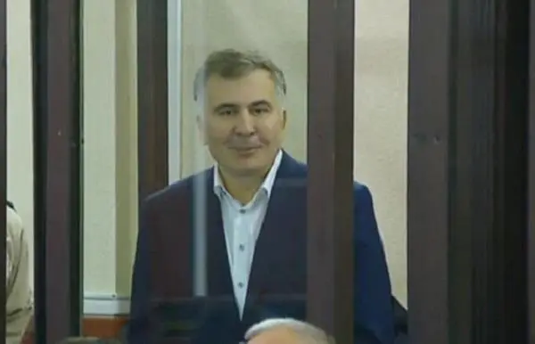 „საერთაშორისო გამჭვირვალობამ“ მაღიარა პოლიტიკურ პატიმრად, სჯობს გვიან, ვიდრე არასდროს” – სააკაშვილი