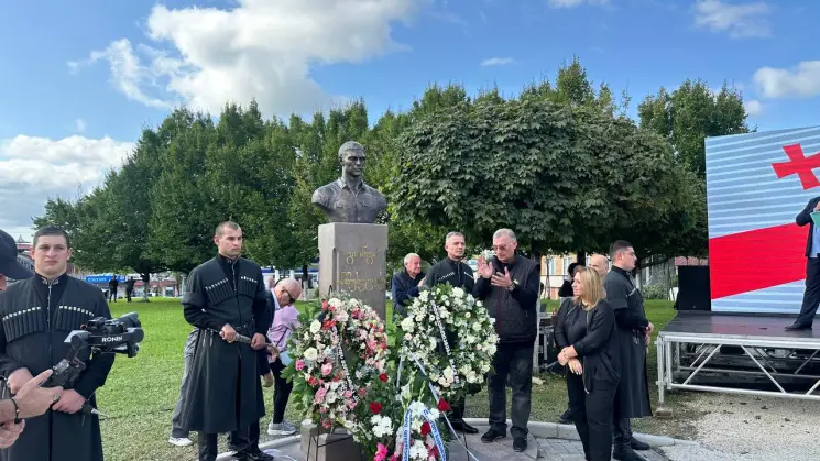 აფხაზეთის მეომართა კავშირის ინიციატივით ზუგდიდში, ეროვნული გმირების პარკში, საქართველოს ეროვნული გმირის გიორგი ანწუხელიძის ბიუსტი გახსნეს
