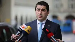 უკვე პრინციპულია გაირკვეს, ვინ აფინანსებს "საერთაშორისო გამჭვირვალობას", დამფინანსებელს როდესაც მოვძებნით, მივხვდებით, ვინ არის საქართველოს წინააღმდეგ მტრული კამპანიის ავტორი - შალვა პაპუაშვილი