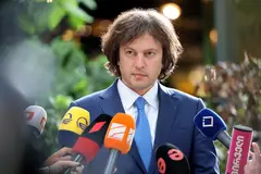 ირაკლი კობახიძე: 27 სექტემბერი არის უაღრესად ტრაგიკული დღე, რომელიც შეგვახსენებს აფხაზეთის ომის სიმძიმეს და ამ დღეს ჩვენ ვიხსენებთ აფხაზეთში დაღუპულ გმირებს, პატივს მივაგებთ მათ გმირობას და ხსოვნას - ჩვენი ვალია, მაქსიმუმი გავაკეთოთ მშვიდობიანი გზით ტერიტორიული მთლიანობის აღსადგენად