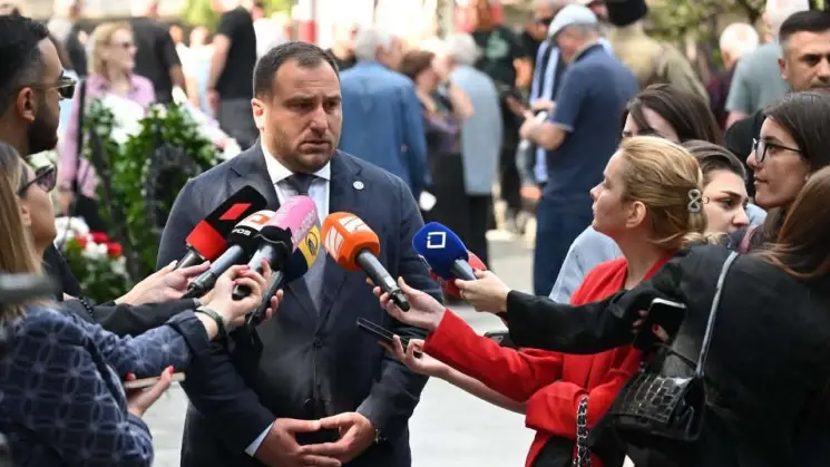 ირაკლი კირცხალია: გმირების ხსოვნა გვავალდებულებს, მხოლოდ მშვიდობით და პრაგმატული პოლიტიკით, შერიგებით დავიბრუნოთ ერთმანეთი, ჩვენი აფხაზი და ოსი დები და ძმები