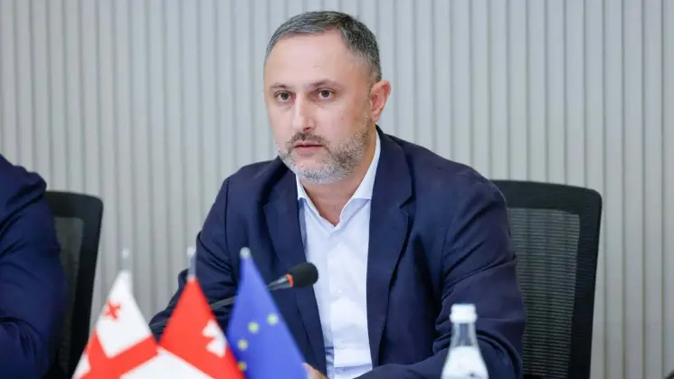 რუსთავის საკრებულოს თავმჯდომარემ მამუკა რეხვიაშვილმა საკრებულოს სხდომაზე ქალაქისთვის მნიშვნელოვანი საკითხები და მიმდინარე პროცესები შეაჯამა