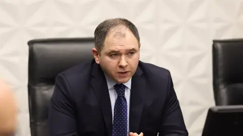 ისტორიულ წიაღსვლებს თავი დაანებოს – სამხარაძე ირანის ელჩზე