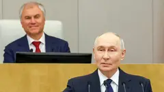 პუტინი სახელმწიფო დუმის პირველ სხდომაზე: სიმბოლურია, რომ გაერთიანების დღეს, მუშაობას შეუდგებიან დეპუტატები...