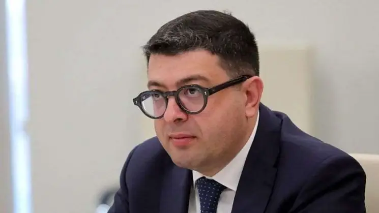 დიმიტრი სამხარაძე: მაშინ, როდესაც "ნაციონალური მოძრაობა" მშვიდობიანი გზით ხელისუფლების დათმობას არ აპირებდა, ერისკაცმა შეძლო იმ ცვლილების განხორციელება, რომელიც 2012 წლის 1 ოქტომბერს გამარჯვებით დასრულდა. დღეს ბევრს სურს გამარჯვების საკუთარ თავზე მიწერა
