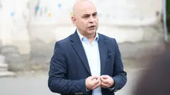 ლევან ღირსიაშვილი და ილია ბეგიაშვილი ველისციხის საჯარო სკოლის წარმომადგენლებსა და მოსწავლეთა მშობლებს შეხვდნენ