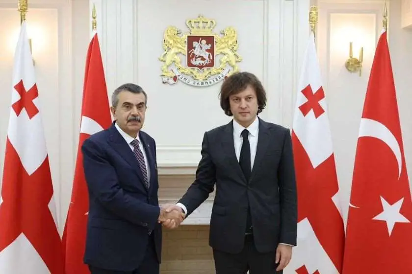 საქართველოს პრემიერ-მინისტრი ირაკლი კობახიძე თურქეთის რესპუბლიკის ეროვნული განათლების მინისტრს იუსუფ თექინს შეხვდა