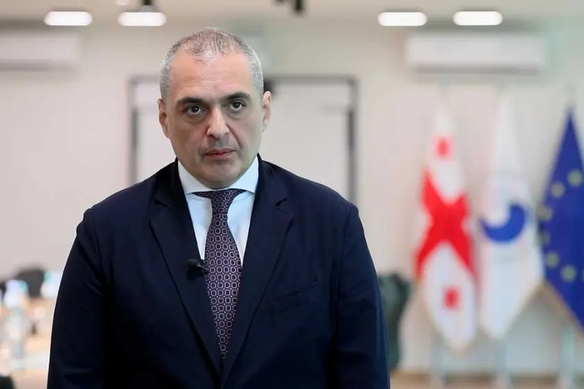 გიორგი პატარიძე: მსჯავრდებულ დავითაძესთან დაკავშირებით გავრცელებულ ვიდეომასალაში ნათლად ჩანს, რომ არამცთუ ღირსების შემლახავ ფაქტებს, არამედ ძალის გადამეტებასაც კი არ ჰქონია ადგილი
