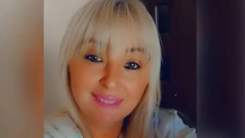 ინგა გუდაძე: „ირმა ინაშვილო, სულ ნუ გაიწყვიტე შუბლის ძარღვი, რასაც შენ ახლა “ჩალიჩობ”, ეგაა არამზადობა,