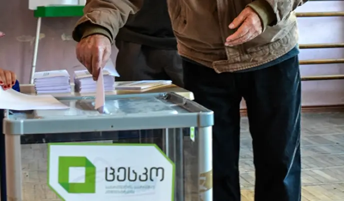 ახმეტაში საკრებულოს შუალედურ არჩევნებზე ხმის მიცემა მშვიდ გარემოში, დარღვევების გარეშე მიმდინარეობს •