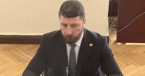 მოვუწოდებ ელჩებს, მუქარის ტონით ესაუბრონ იმ ქვეყნებს, სადაც ეს გასვლიათ - გორდულაძე