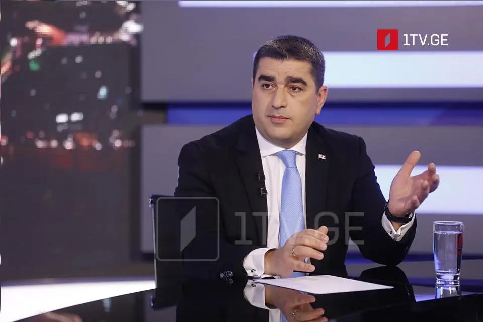 შალვა პაპუაშვილი – სხვის საქმეებში თუ არ ვერევით, ნურც სხვა ჩაერევა ჩვენს შიდა დემოკრატიაში, გერმანიის მთავრობა ჩვენს კონსტიტუციაზე ნუ დაგველაპარაკება, მათი საქმე არ არის, სასამართლოს რა საკითხზე მივმართავთ