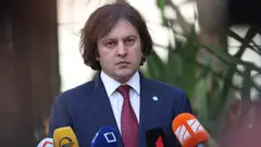 პრემიერი: ახალგაზრდებისთვის მთავრობის ეგიდით სხვადასხვა პროგრამა ხორციელდება, ერთ-ერთი უმნიშვნელოვანესია სტაჟირების პროგრამა, რომელშიც ათასობით კურსდამთავრებულია ჩართული და საკმაოდ კარგი შედეგებია - ბევრი სტაჟიორი დასაქმდა სხვადასხვა სახელმწიფო უწყებაში