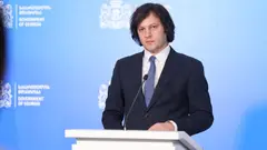 პრემიერი: ყველაფრის მთავარი გარანტი არის ქართველი ხალხი და სწორედ ქართველ ხალხს მისცა ბიძინა ივანიშვილის პოლიტიკაში შემოსვლამ იმის საშუალება, რომ სრულიად არასუვერენული და ავტორიტარული ხელისუფლება ჩაებარებინა წარსულისთვის