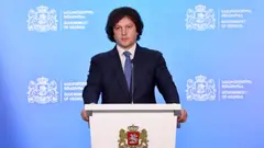 ირაკლი კობახიძე: სკოლების უდიდეს უმრავლესობაში, 90%-ზე ბევრად მეტში მე-12 კლასი იყო ფიქტიური და რეალურად, მოსწავლეები არ დადიოდნენ სკოლებში, ჩვენ მივიჩნიეთ, რომ 11 კლასში შესაძლებელი იყო პროგრამის სრულად ჩატევა