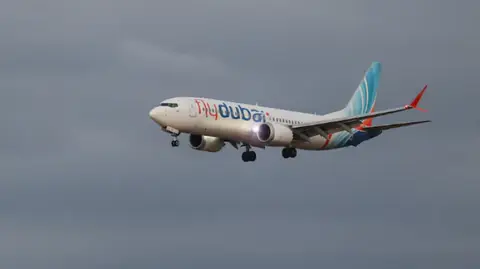 გამოძიების თანახმად, FlyDubai-ს მეორე პილოტი თვითმფრინავის კაპიტანს ნაჯახით დაესხა თავს - ინციდენტი ტერორისტულ თავდასხმად კვალიფიცირდება