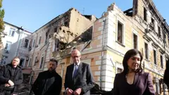 ფრიდრიხ მერცი: მივმართავ რუსეთის პრეზიდენტს, შეწყვიტეთ ეს ომი. ჩვენ შეგვიძლია მოლაპარაკება, მაგრამ მხოლოდ მაშინ, როდესაც იარაღი გაჩუმდება. ეს ბარბაროსული თავდასხმები უკრაინის მშვიდობიან მოსახლეობაზე უნდა დასრულდეს