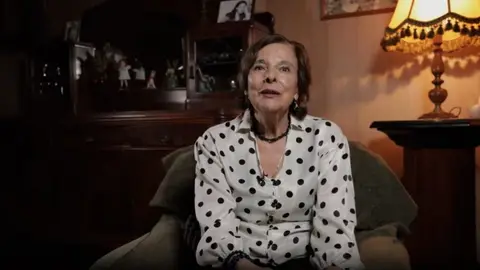 "თბილისობა 2026" საპატიო თბილისელების დაჯილდოებით დასრულდა, მათ შორის ერთი-ერთი კირა ანდრონიკაშვილია - "კურიერი P.S."-ის ინტერვიუ მსახიობთან