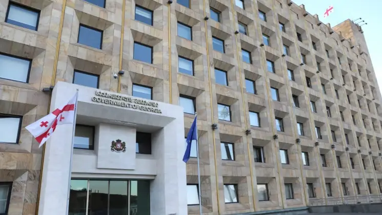 მთავრობის განკარგულებით, უკრაინის ტერიტორიაზე საომარი მოქმედებების გამო საქართველოში შემოსული და საქართველოში უწყვეტად მყოფი უკრაინის მოქალაქეებისთვის სამედიცინო სერვისებით სარგებლობა და სოციალურ-ეკონომიკური მხარდაჭერა 2027 წლის იანვრამდე გახანგრძლივდა