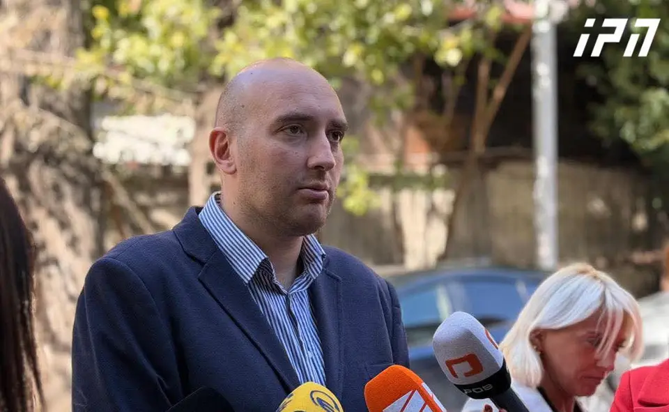 ირაკლი ფავლენიშვილი - 4 ოქტომბრის აქცია იყო მშვიდობიანი პროტესტი - ამის მთავარი დასტურია ის, რომ მათ შორის ორგანიზატორები მოსულები იყვნენ საკუთარ ოჯახის წევრებთან ერთად