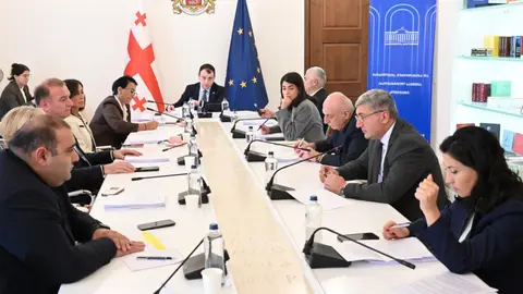 განათლების, მეცნიერებისა და ახალგაზრდულ საქმეთა კომიტეტმა 2027 წლის სახელმწიფო ბიუჯეტის პირველადი ვერსია განიხილა​