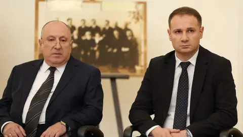 მეთოფიშვილმა და კიკილაშვილმა საკონსტიტუციო სასამართლოში მუშაობა დაიწყეს