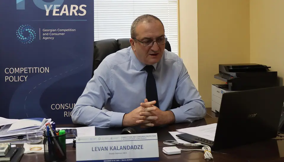 საქართველოში გამართულ მომხმარებელთა უფლებების დაცვისა და აღსრულების საერთაშორისო ქსელის მაღალი დონის კონფერენციის ფარგლებში, პროგრამის მეორე დღის ოფიციალურ ნაწილს GCCA-ის თავმჯდომარის მოადგილე ლევან კალანდაძე მოხსენებით გახსნის