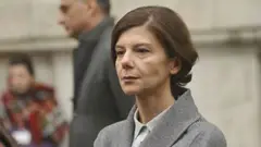 საპროცესოს საპროცესოზე რომ აფორმებ და გარიგებულს სხვებს უწოდებ, კი დაიწვები ჯოჯოხეთის ცეცხლში სრულიად სამართლიანად და ჯოჯოხეთამდე მე გეყოლები დედამიწაზე - თარამ ჩერგოლეიშვილი