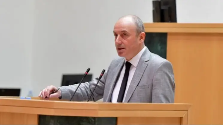 თუ სააკაშვილის დროს ხალხი იხვეწებოდა, რომ საავადმყოფოში გადაეყვანათ, ექსპერტიზა ჩაეტარებინათ და არავინ ამას არ აღირსებდა, ახლა აქეთ ეხვეწება პენიტენციური სამსახური, ექსპერტიზას ჩაგიტარებთო და უარს ამბობს ადამიანი - გურამ მაჭარაშვილი დავითაძის საქმეზე