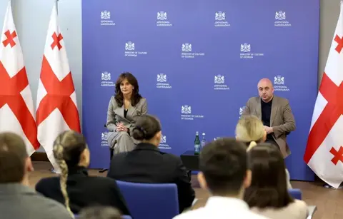 მაია ბითაძე ანაზღაურებადი სტაჟირების პროგრამით შერჩეულ ახალგაზრდებს შეხვდა