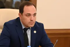 გიორგი გაბუნია „ახალზე“: ესენი არ გაყოფილან და არც გაიყოფიან. საკუთარი იდეით წარმოადგენენ ერთ ძალას - „ნაციონალურ მოძრაობას“ რომელიც 2012 წელს კინწისკვრით გააგდო ქართველმა ხალხმა ხელისუფლებიდან. მათი ადგილი ქართულ პოლიტიკაში არასოდეს იქნება