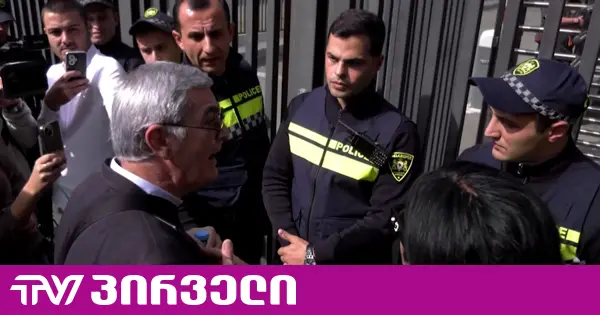 "ელოდებით, ჩემს შვილს მკვდარს როდის გამომიყვანენ იქიდან?" - აქცია საზოგადოებრივ მაუწყებელთან