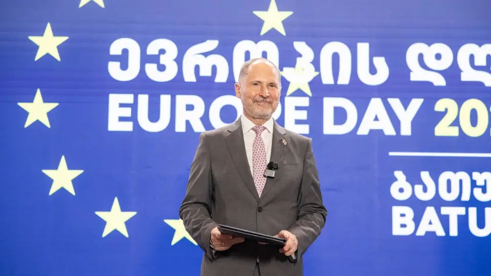 ყალბი დილემაა თითქოს საქართველოს არჩევანის გაკეთება უწევს იდენტობასა და ევროინტეგრაციას შორის – ჰერჩინსკი