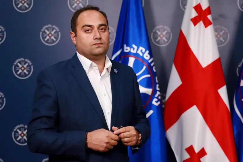 ზურაბ ქადაგიძე: რადიკალების მხრიდან ვხედავთ მგრძნობიარე თემების - ციხეებში სისტემური ძალადობისა და ბავშვების უსაფრთხოების საკითხის აგორების მცდელობას და დარწმუნებული ვარ, ეს გარედან მართული პროცესია