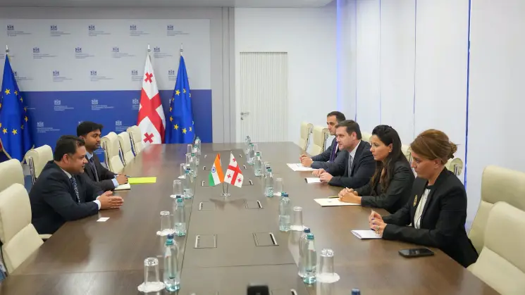 მარიამ ქვრივიშვილმა საქართველოში ინდოეთის ელჩთან, ამით ქუმარ მიშრასთან გაცნობითი შეხვედრა გამართა
