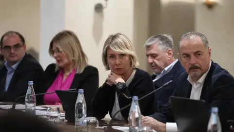 სასტუმრო „პაბელონში“ პარლამენტის სამი კომიტეტის ერთობლივი სხდომა გაიმართა