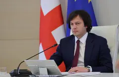 პრემიერი - წლევანდელი წელი იქნება პირველი, როცა „საქართველოს ფოსტა“ გავა მოგებაზე - შუამავალ კომპანიებში გატანილი იყო მთელი რიგი სერვისები, ეს შუამავალი კომპანიები კორუფციის კარგი საშუალება იყო, ამას ალბათ შესაბამისი უწყებები დაადგენენ